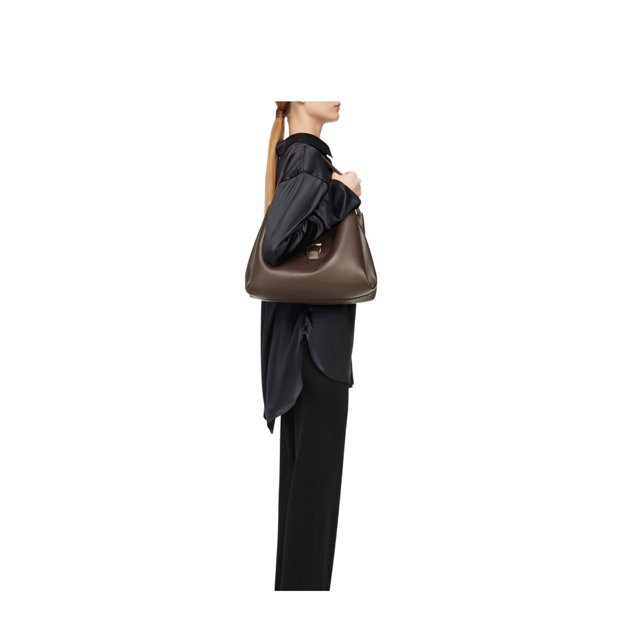 Tote Bag Shoulder Bags in Brown