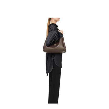 Tote Bag Shoulder Bags in Brown