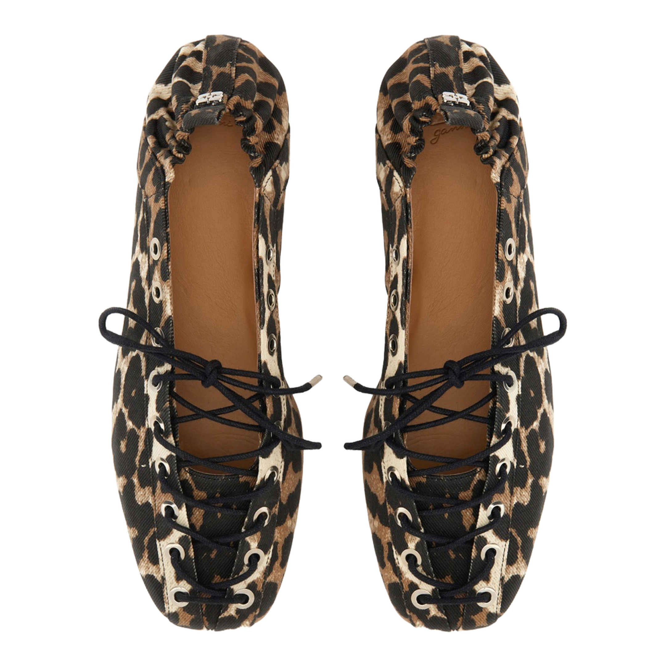 Ballerina Lace-Up