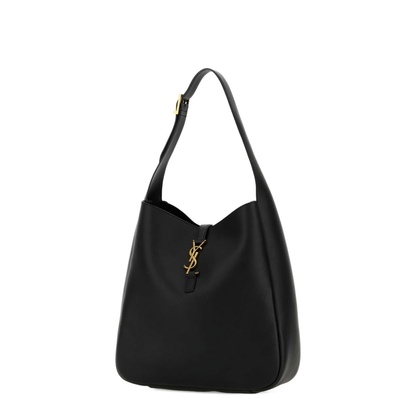 Le 5 À 7 Supple Large Grained Calfskin Shoulder Bag - Black