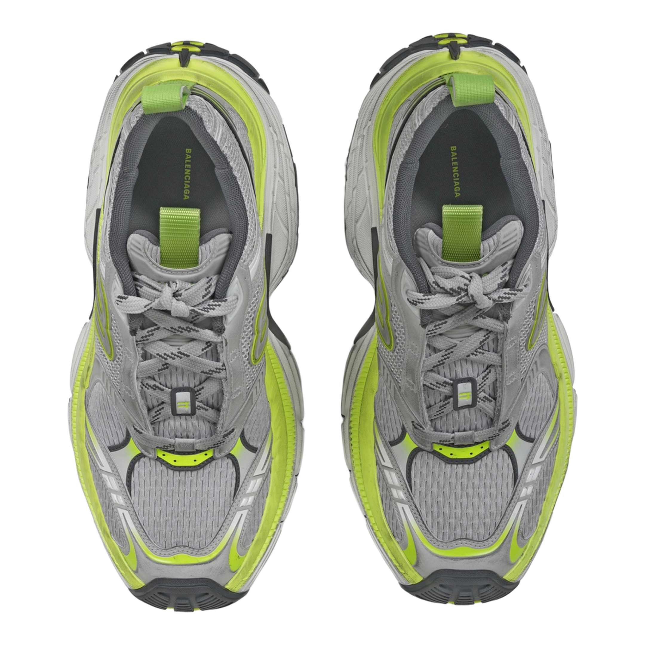 6XL Sneakers