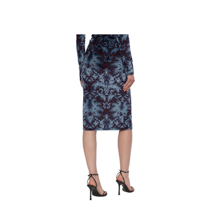 Skirt with a velvet finish