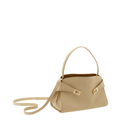Hug M Shoulder Bag