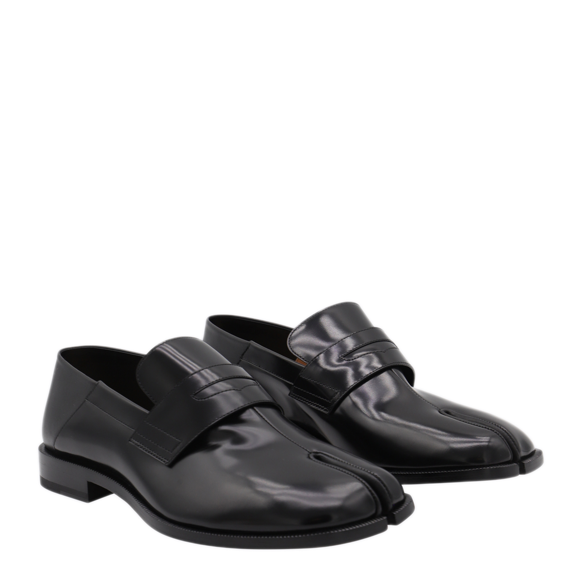 Tabi Loafer in Black Leather