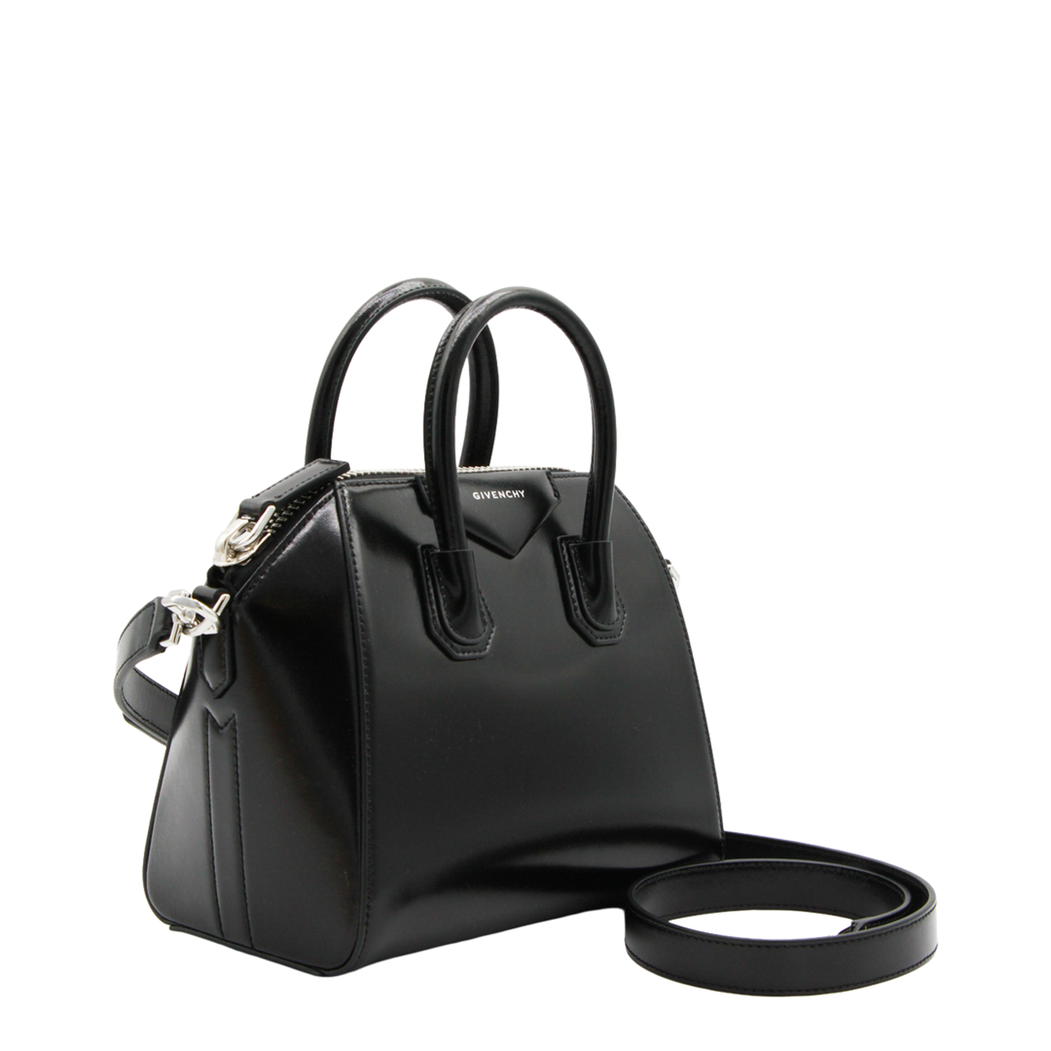 Antigona Mini Leather Shoulder Bag in Black