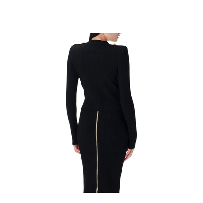 V-necked cardigan