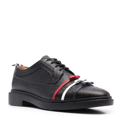 MAYFEYR - Thom Browne - 3-Bow Longwing Brogue On Lightweight Rubber Sole In Pebble Grain Leather - FFD103A06257001