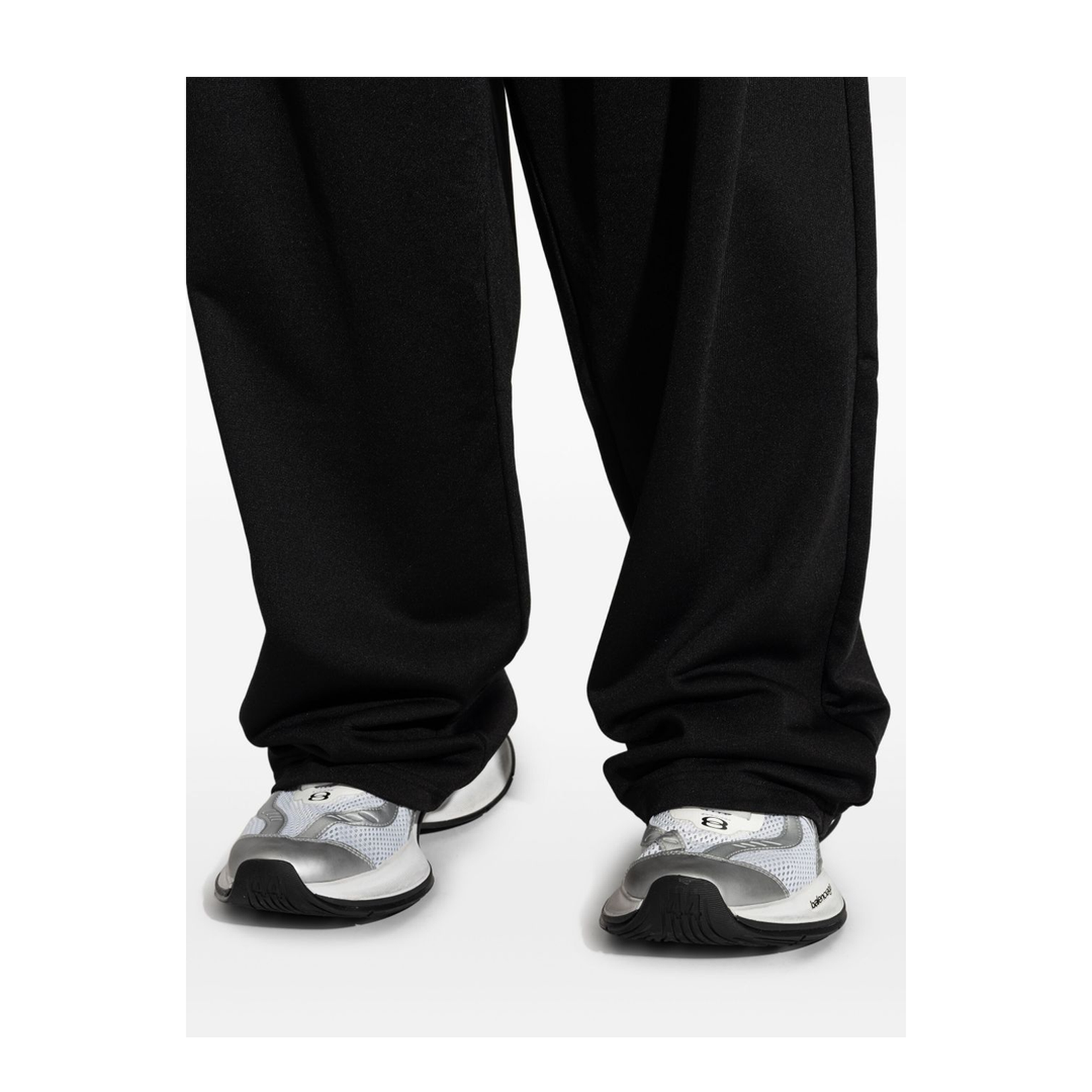 Circuit Sneaker Worn-Out White Silver