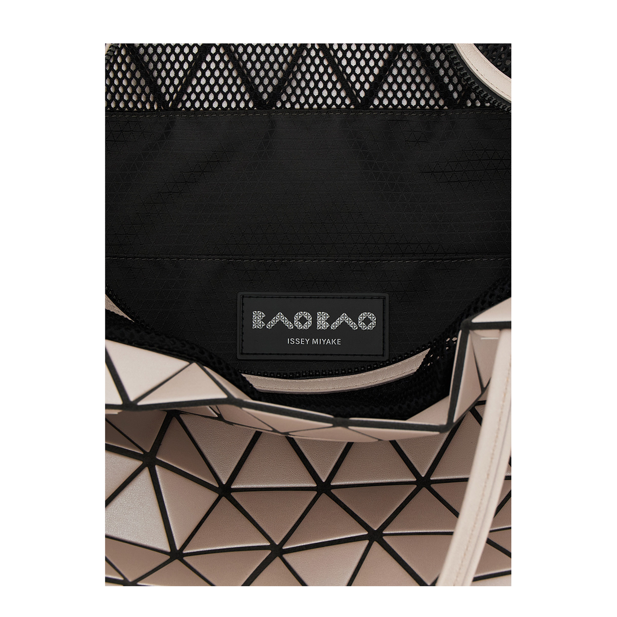 MAYFEYR - Bao Bao Issey Miyake - Bateau Handbag - BB66AG35348