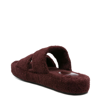 Slides Triomphe in Sponge Fabric