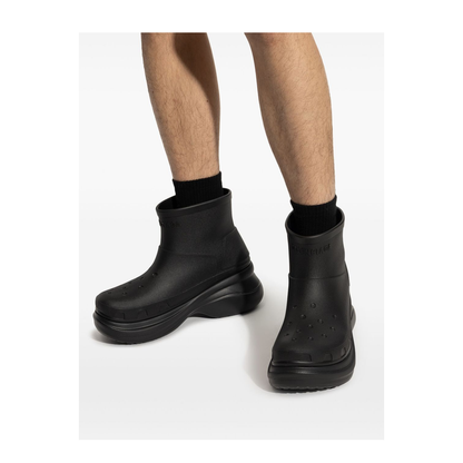 Crocs Bootie in Black