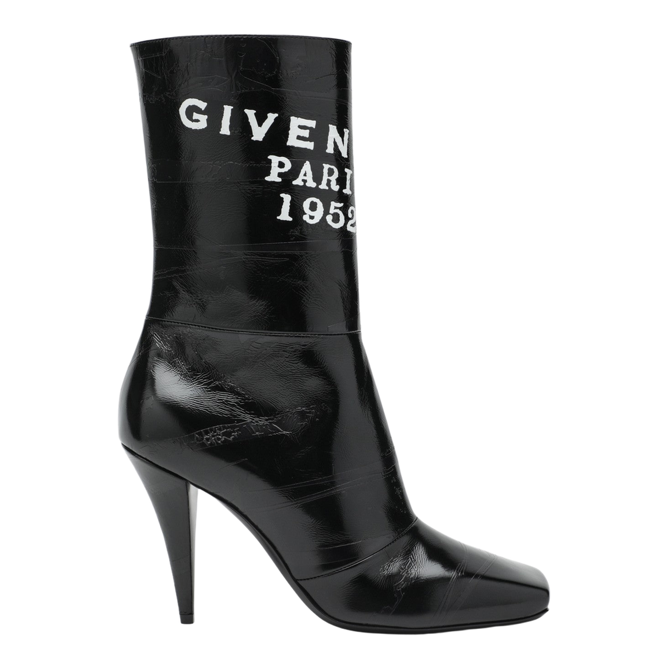 Leather Boots In Black