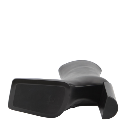 Square-toe ankle boots