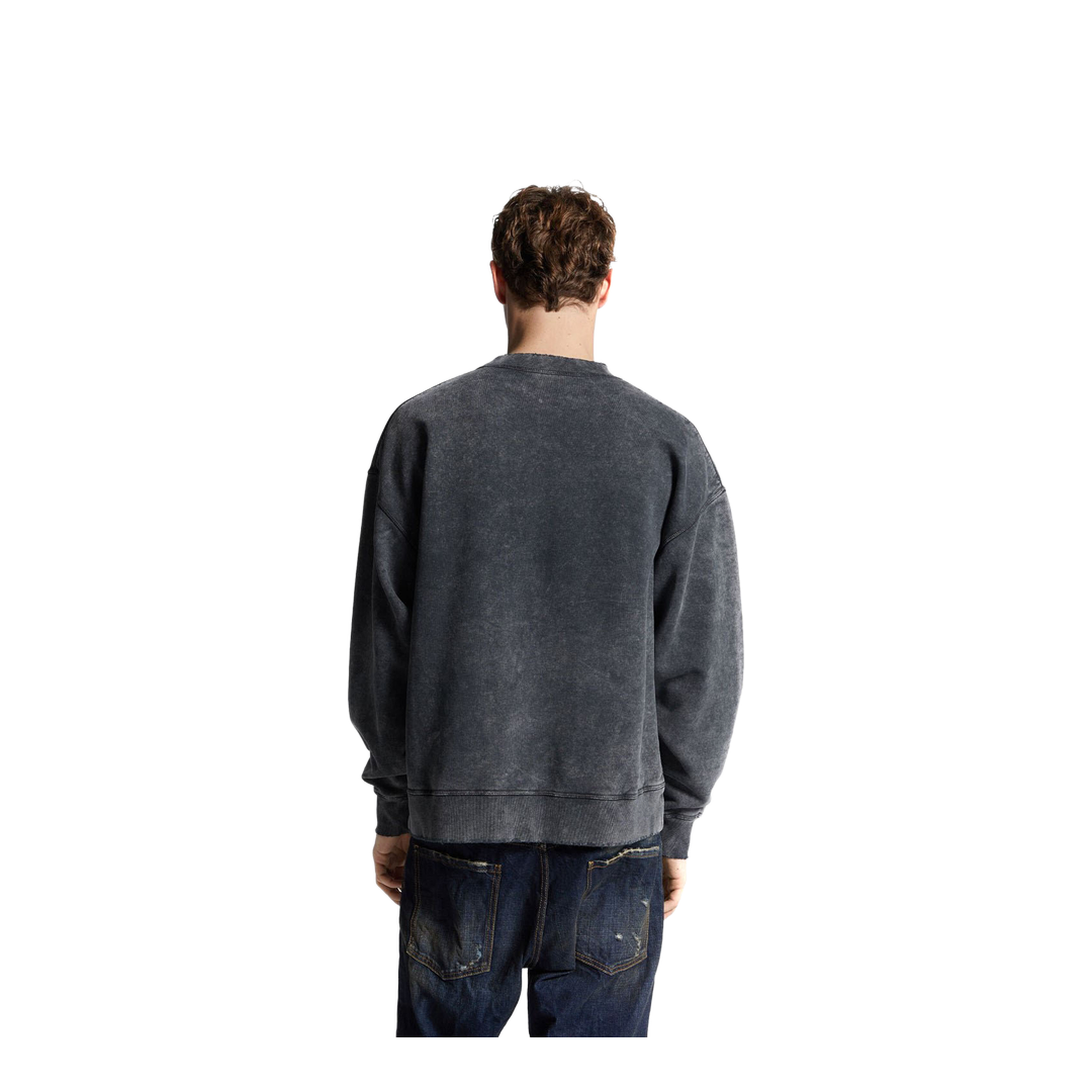 Loose Fit Crewneck