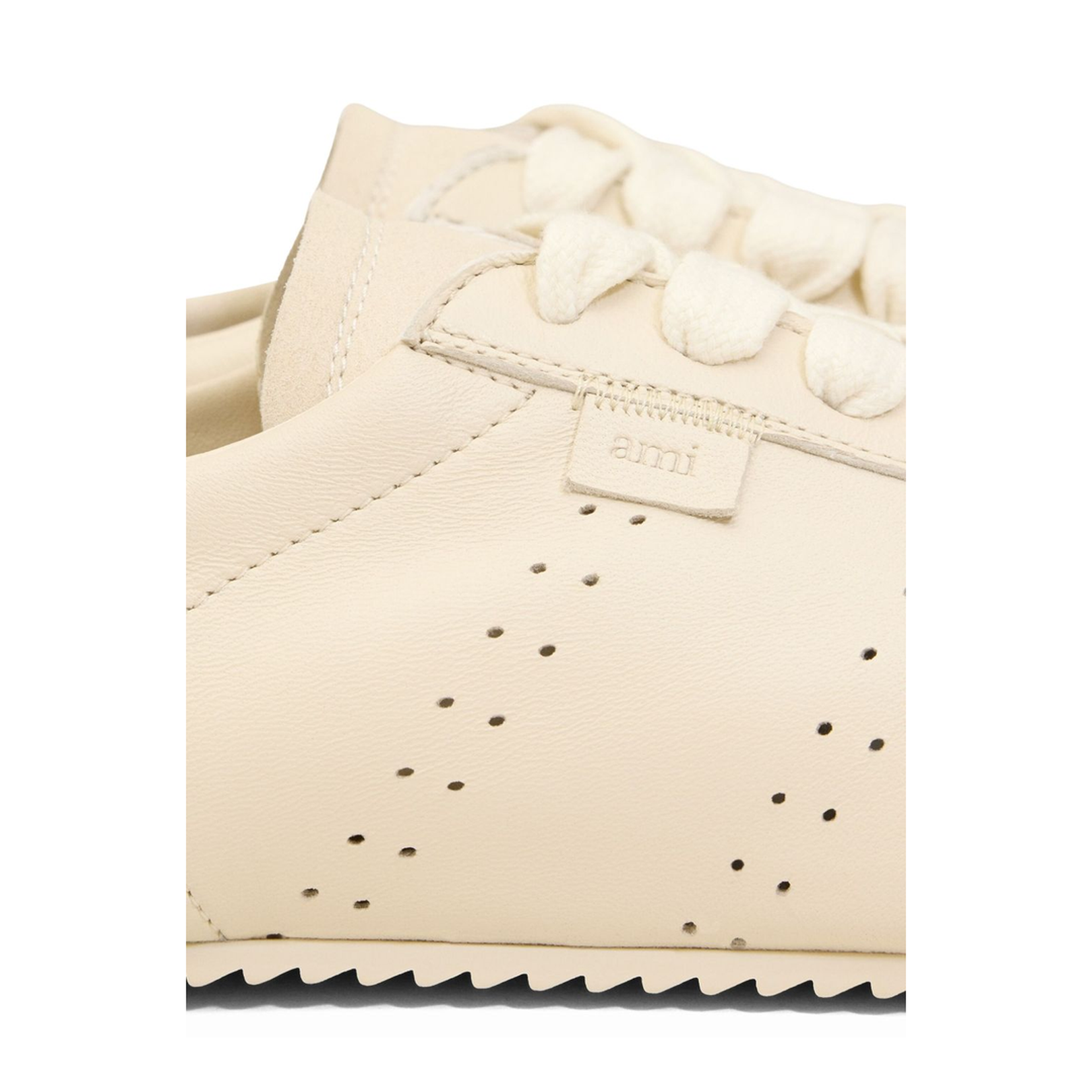 Ivory White Smooth Leather Low Top Step Sneakers