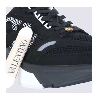 MAYFEYR - Valentino - Garavani Sneakers - 9Y2S0N88QAP0QS