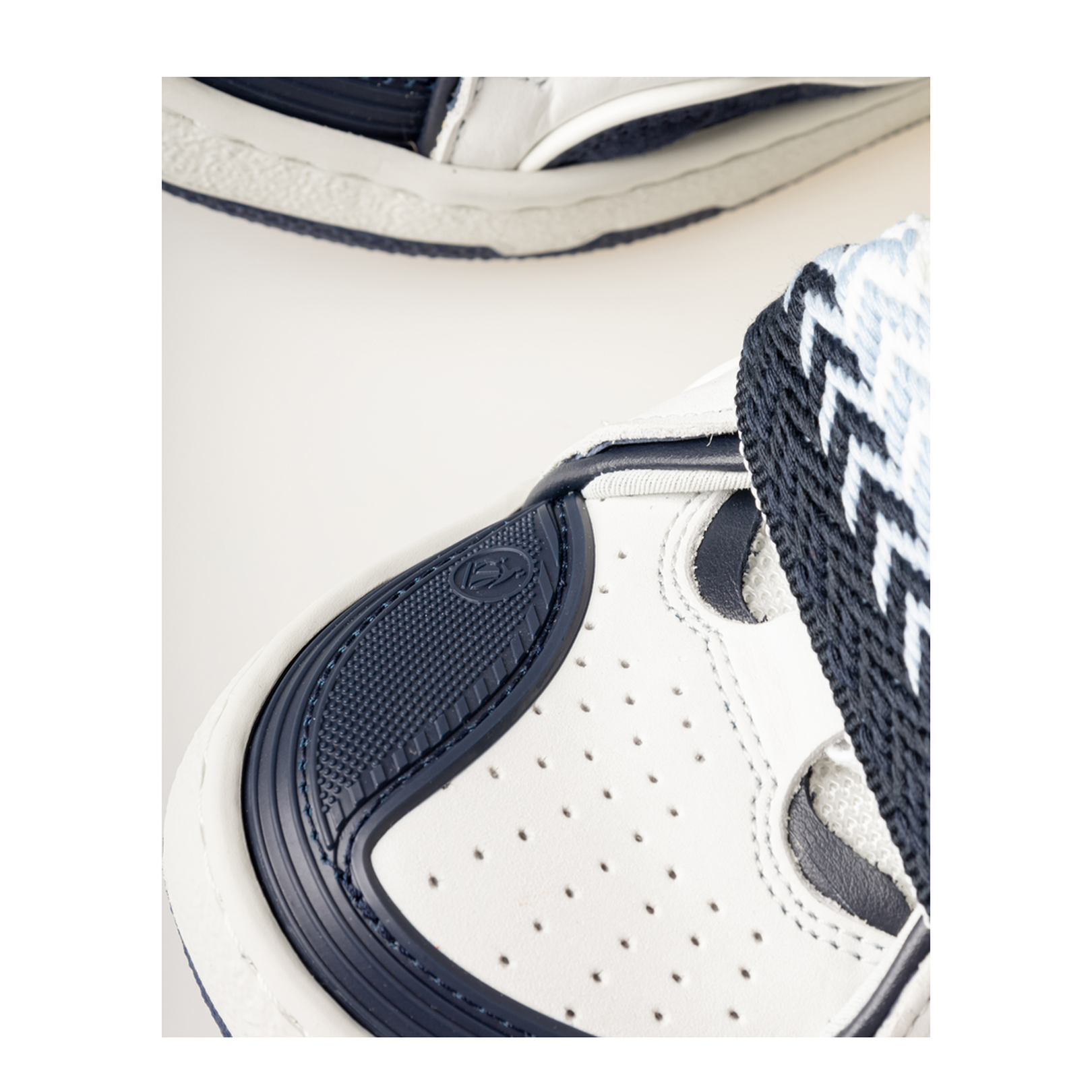 Sneakers White