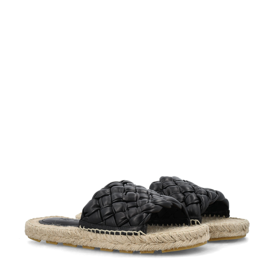 Jack Flat Sandal