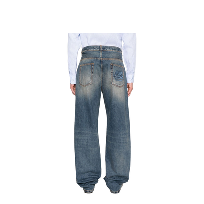 JEANS IN DENIM