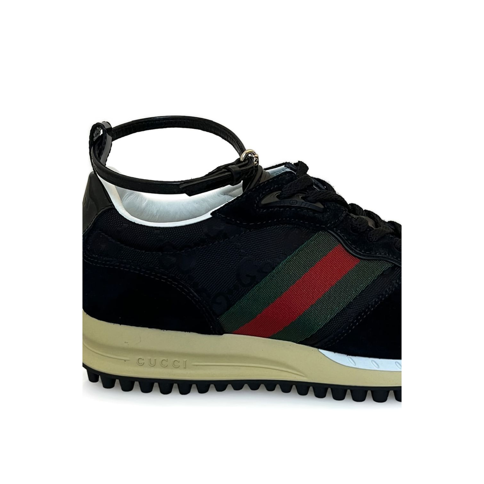 Re-Motion Sneaker in Black Suede
