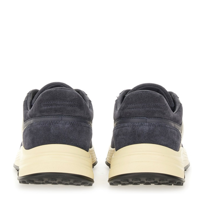 Hyperlight Sneaker