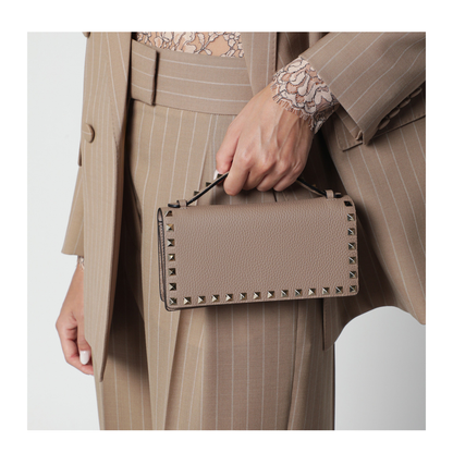 MAYFEYR - Valentino - Rockstud Pink Powder Chain Wallet - 9W2P0AK2VSHP45
