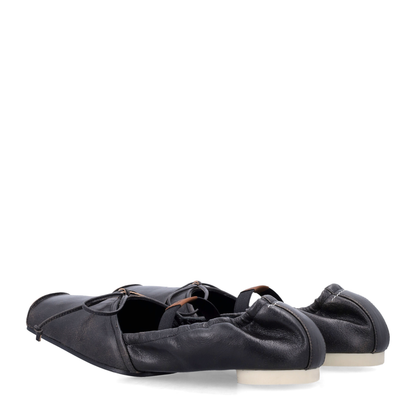 Square-toe ballerinas in brown calfskin leather