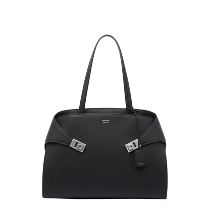 Hug Shoulder Bag in Black