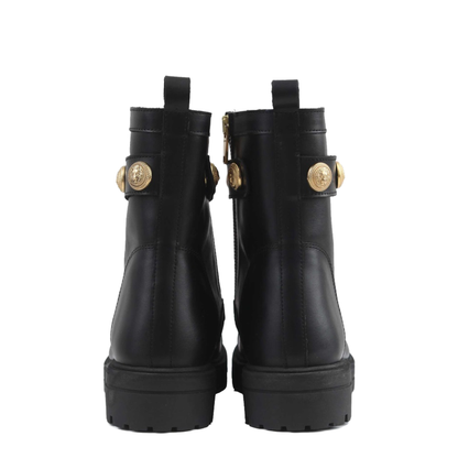 Amphibian With Laces