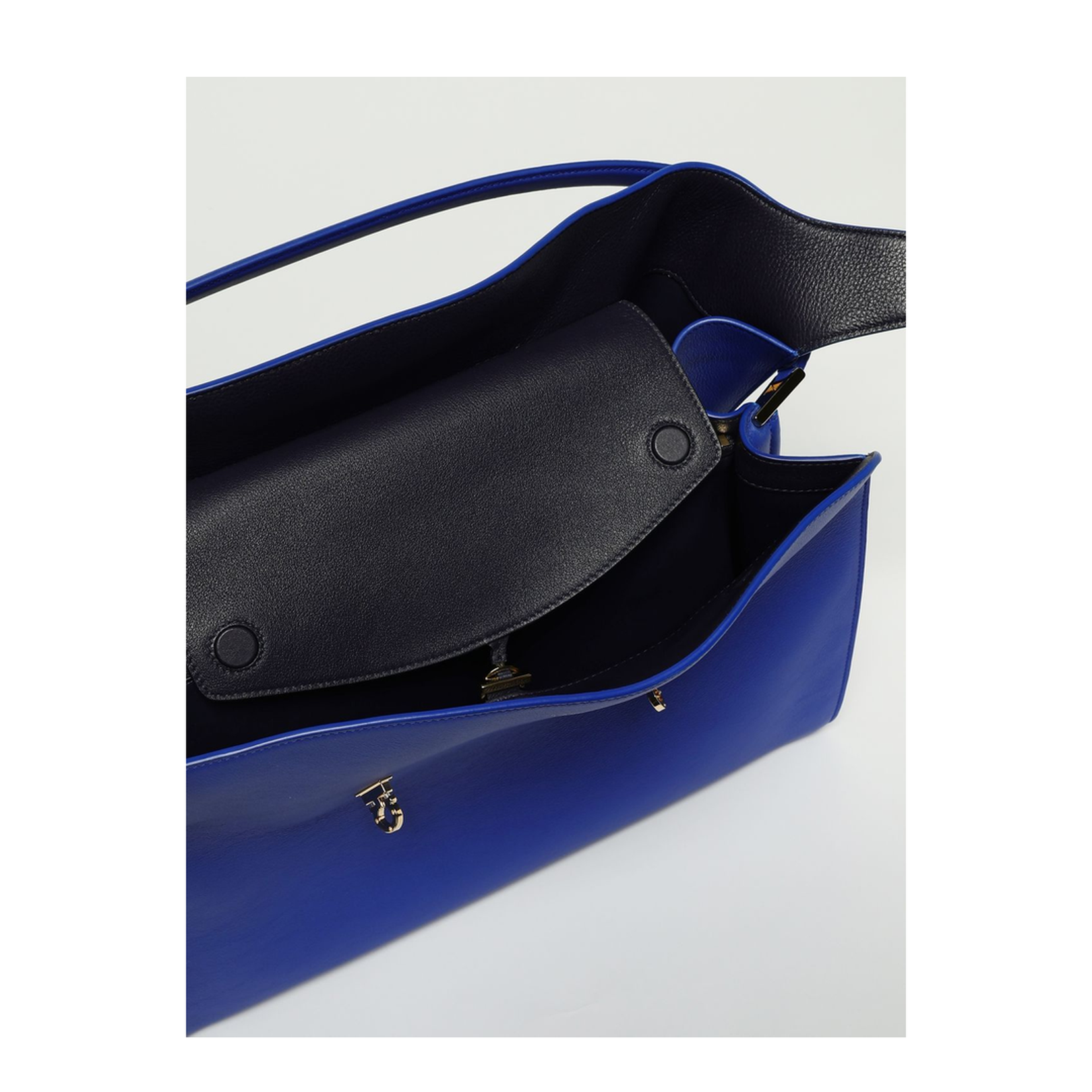 Hug Soft Shoulder Bag