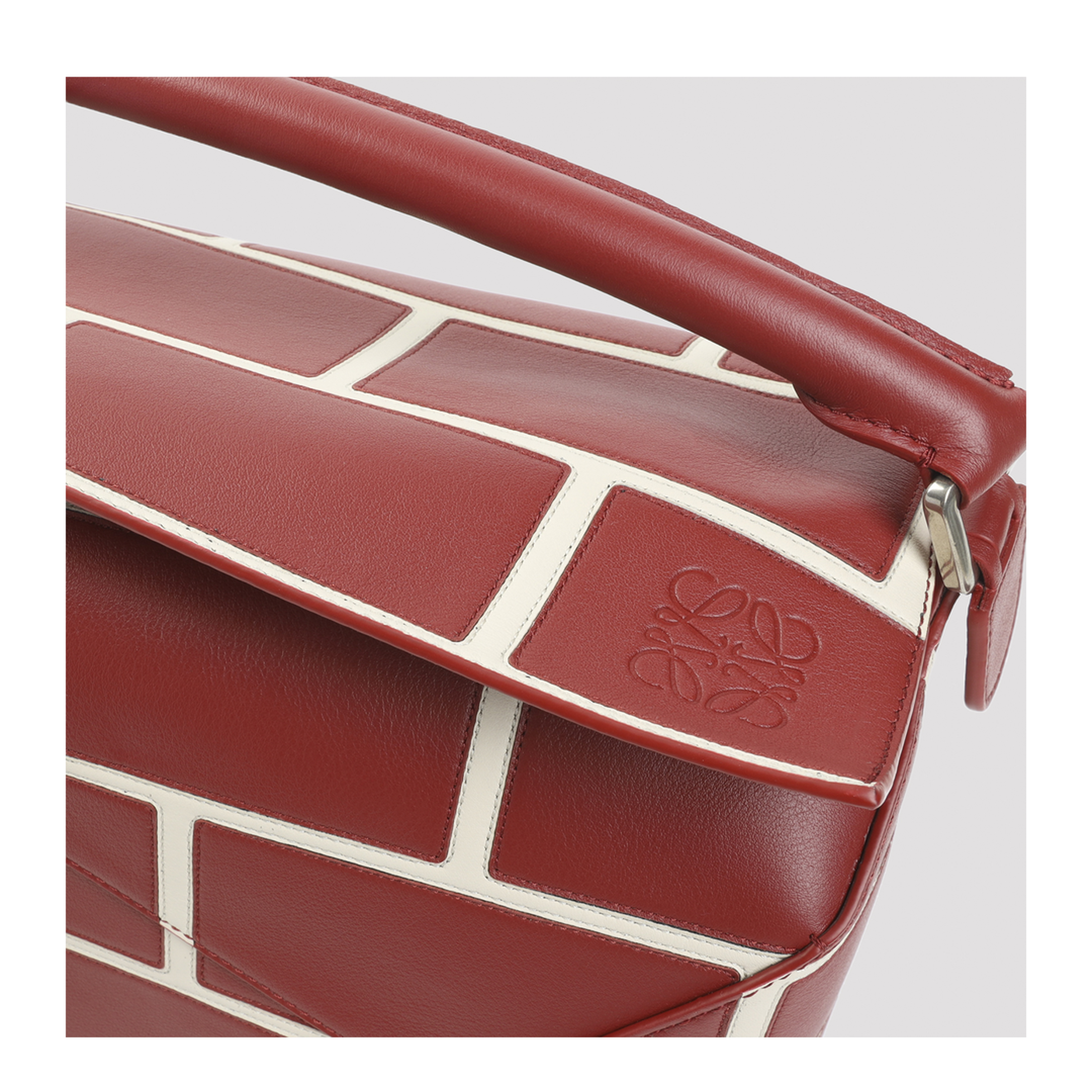 Puzzle Edge Large Calfskin Shoulder Bags - Red