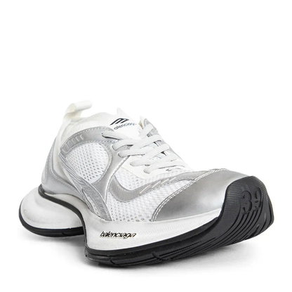 Circuit Sneaker in White/Silver