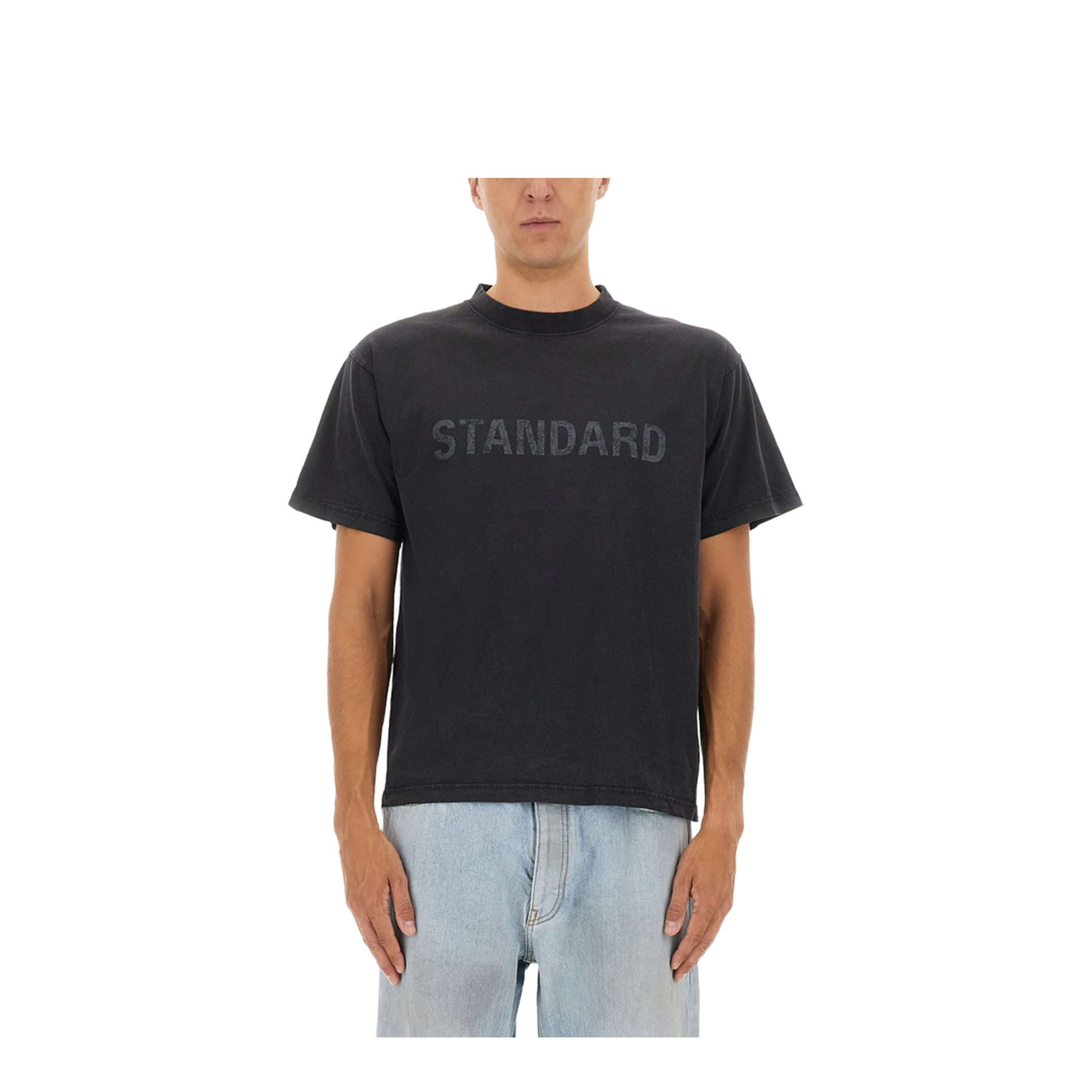 Standard T-Shirt Regular Fit in Black Faded