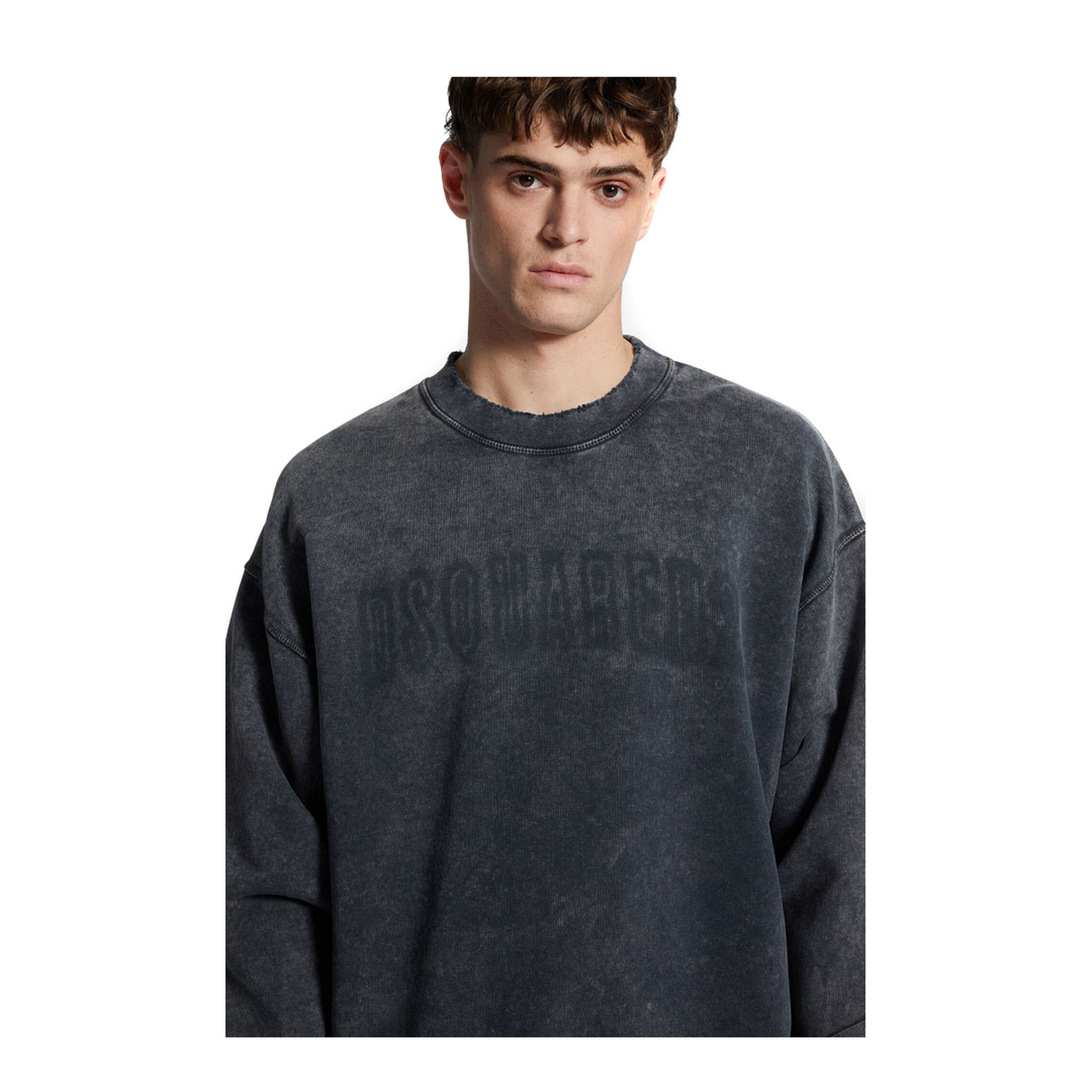 Loose Fit Crewneck