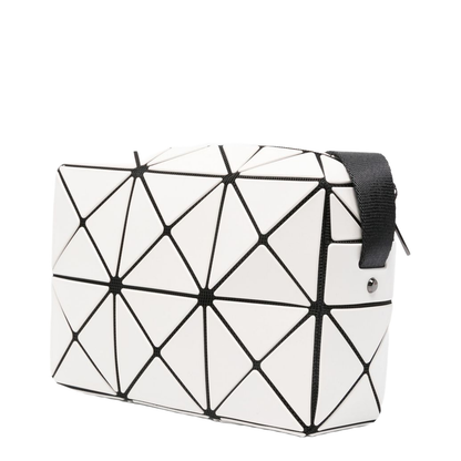 Bags featuring a radical triangle-based concept and manufacturing techniques