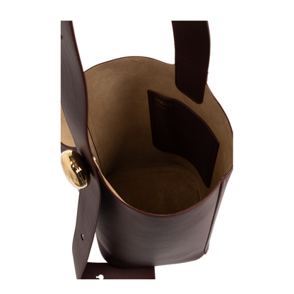 Medium Pebble Shoulder Bag