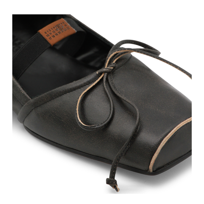 Square-toe ballerinas in brown calfskin leather