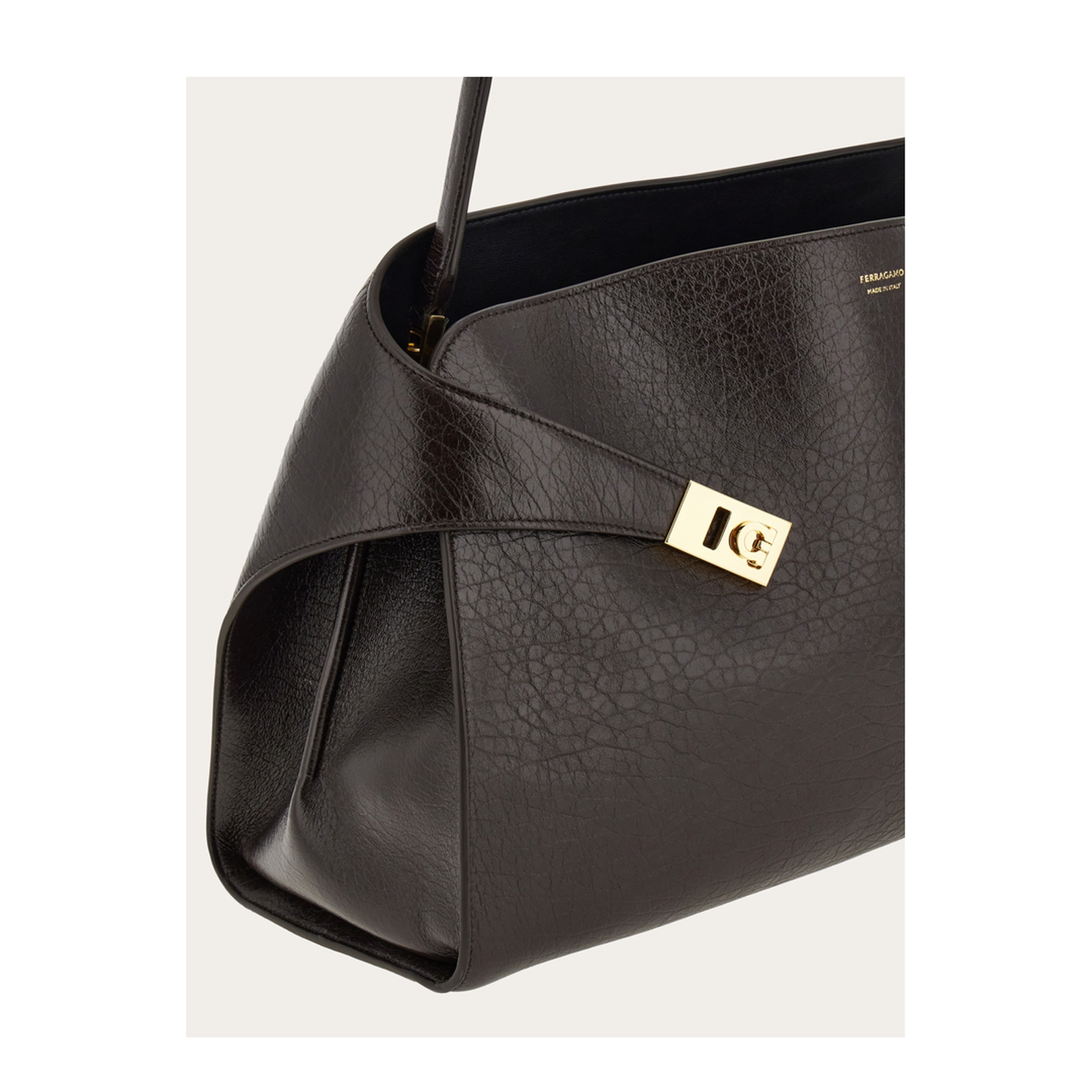 Hug Shoulder Bag