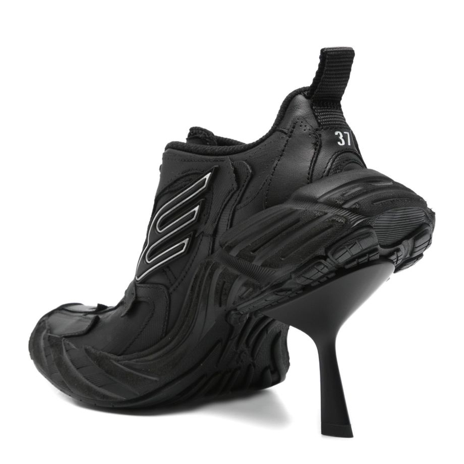 Heel Shoe Monday in Black