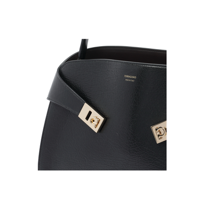 Single Handle Shoulder Bag