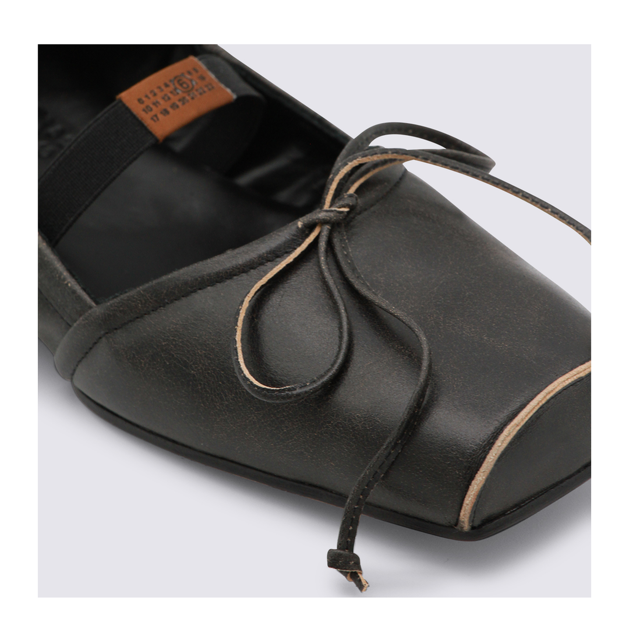 Square-toe ballerinas in brown calfskin leather