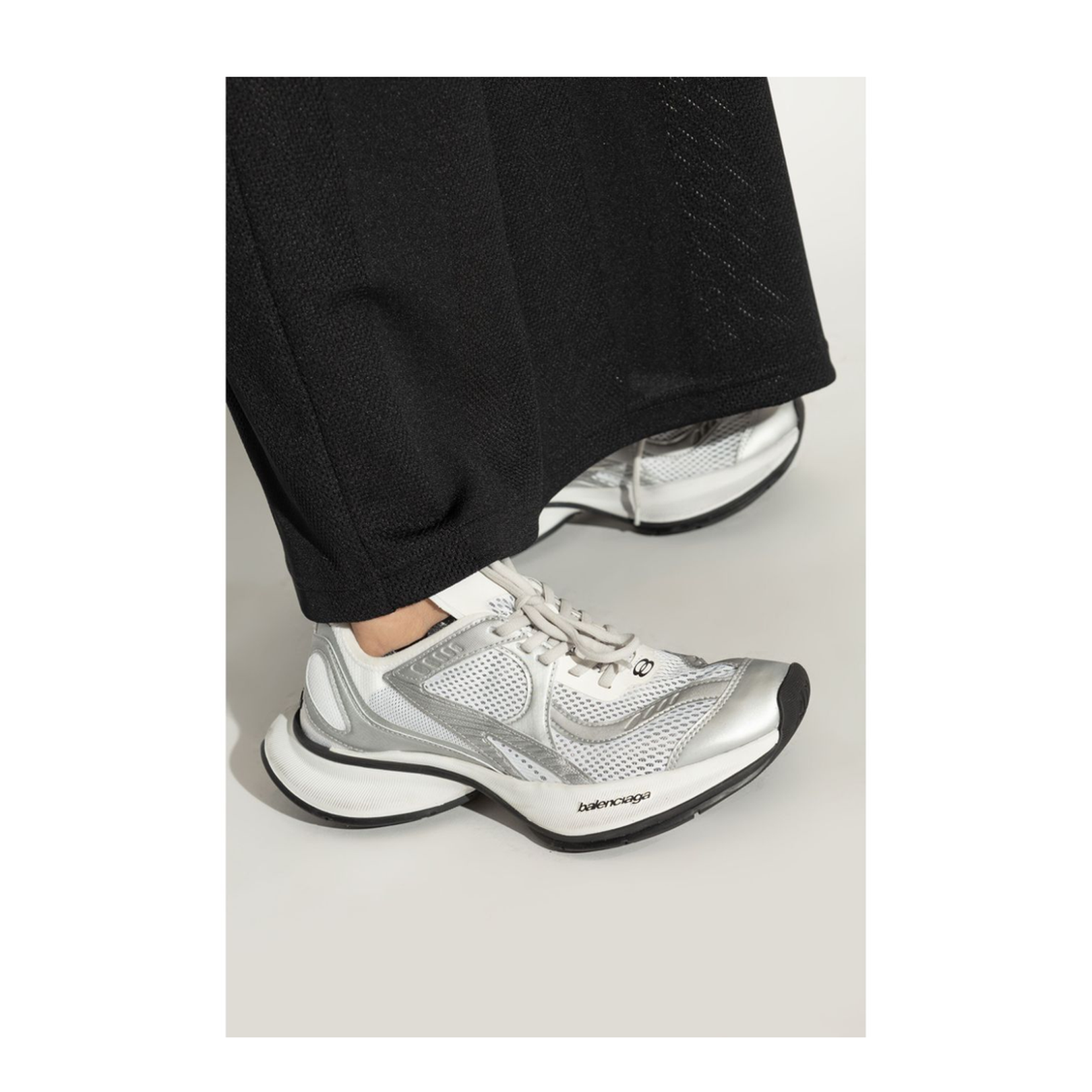 Circuit Sneaker in White/Silver