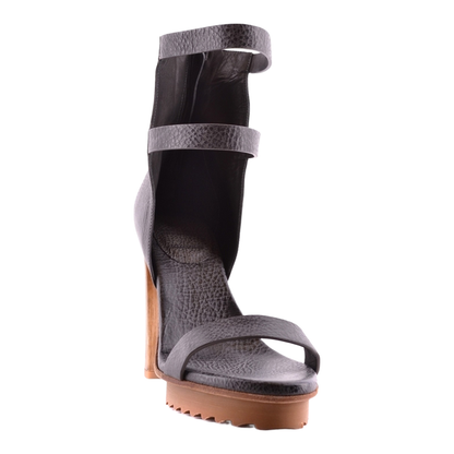 MAYFEYR - Brunello Cucinelli - Sandals - MZDBRC538
