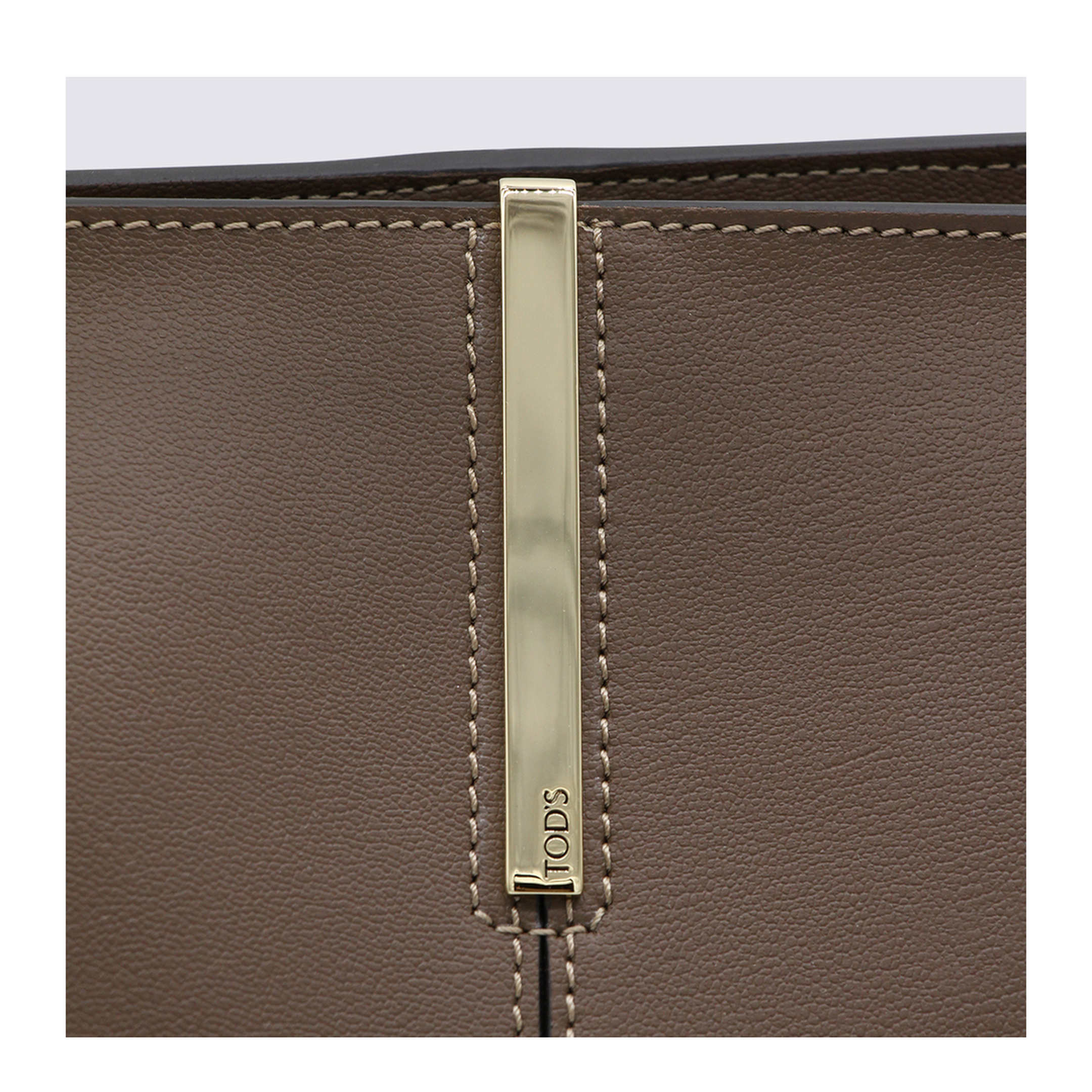 Shopping Bag in Leather Medium-Small