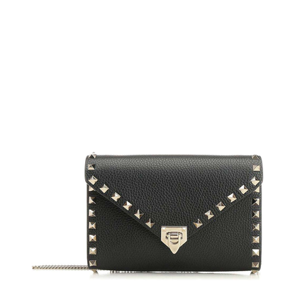 Rockstud Grainy Calfskin Wallet On Chain - Black