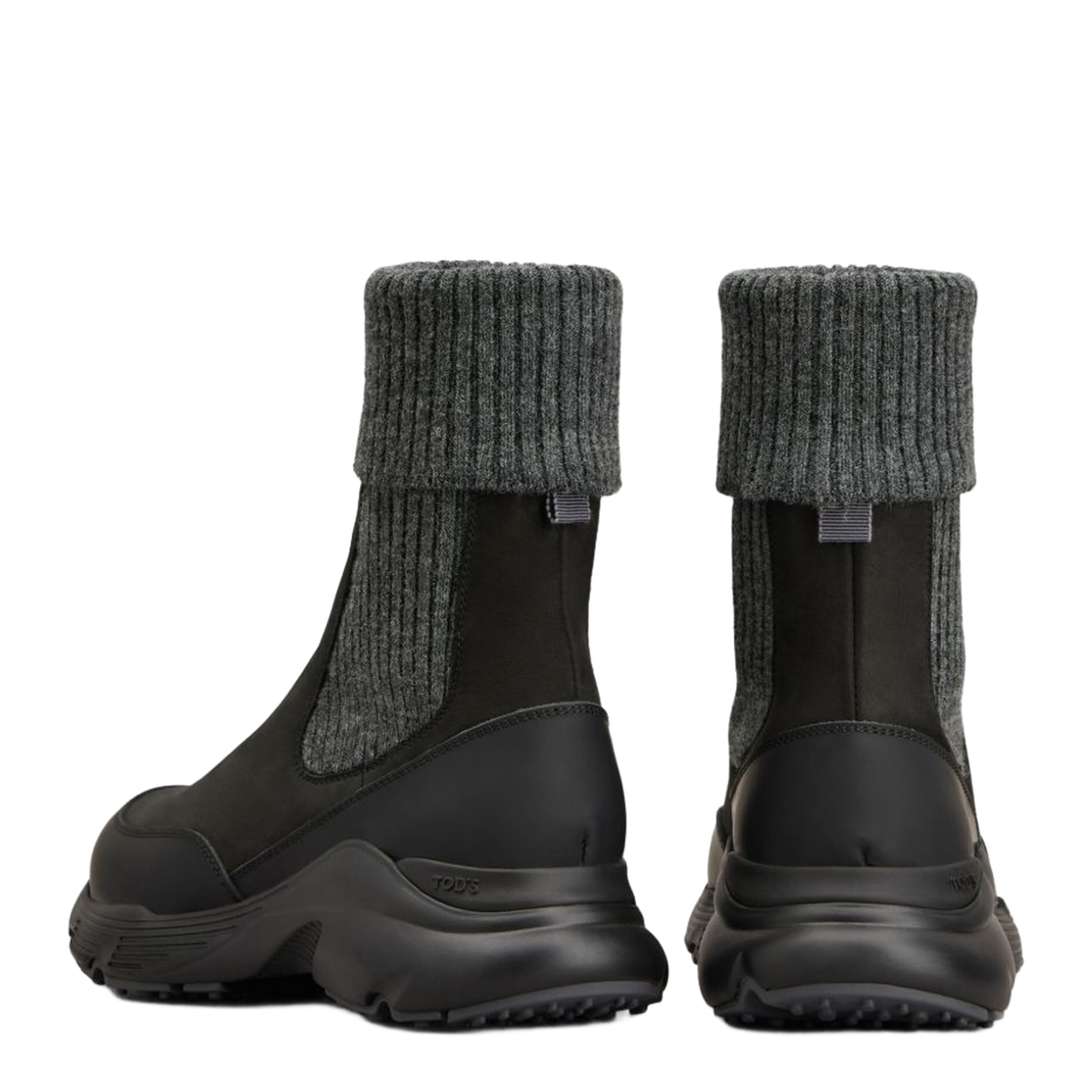 Chelsea Boots in Nubuck and Knit