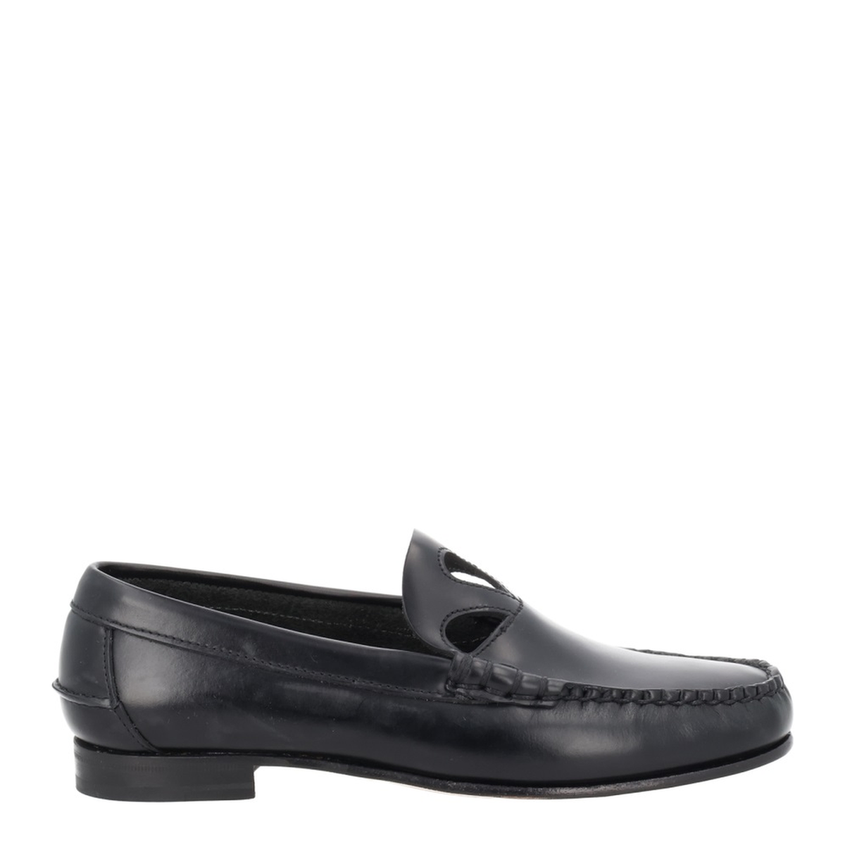 MAYFEYR - Hereu - Moccasin With Cut Out Detail - ANANWFS260011BLACK