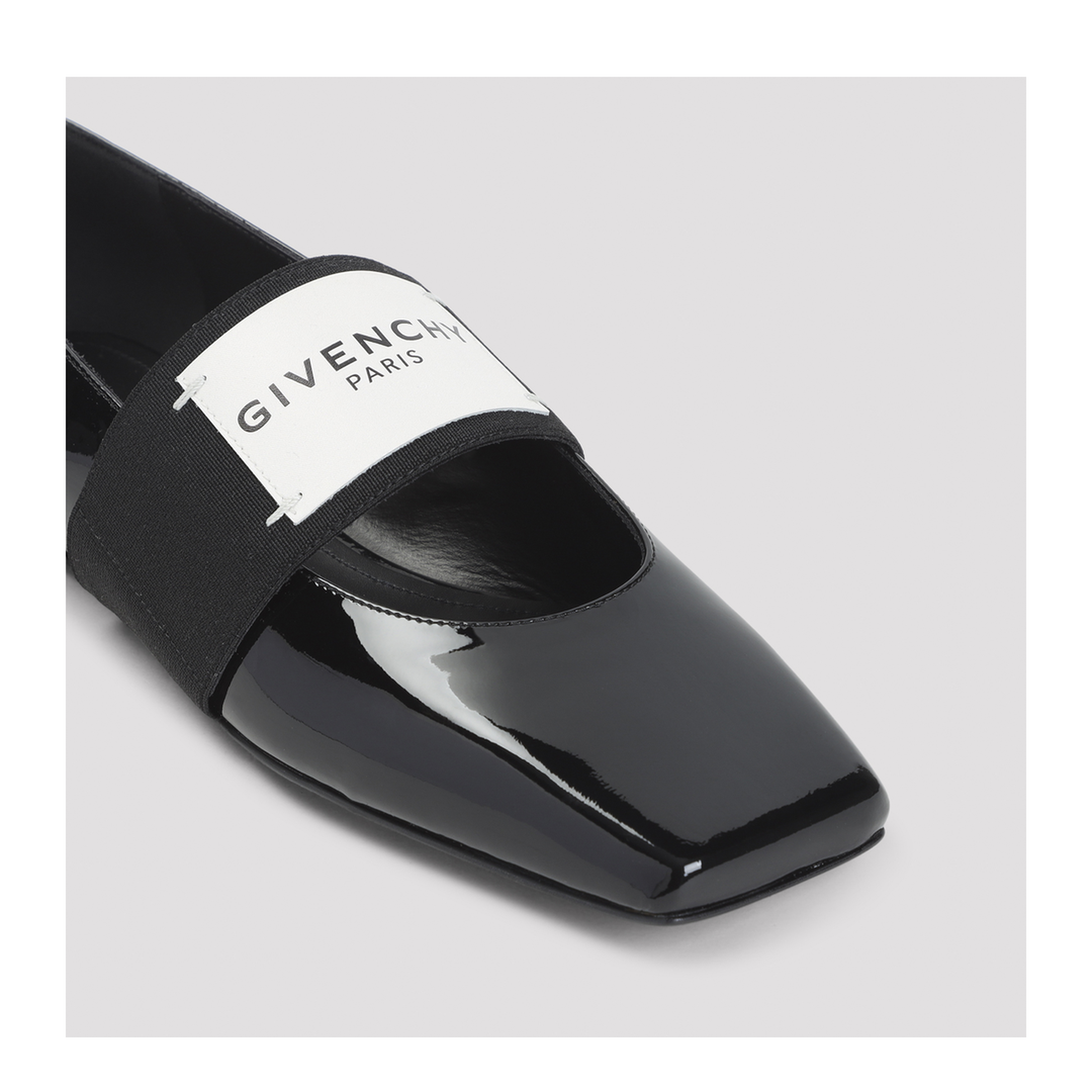 MAYFEYR - Givenchy - Calf Leather Ballerinas - BE5010E2FF