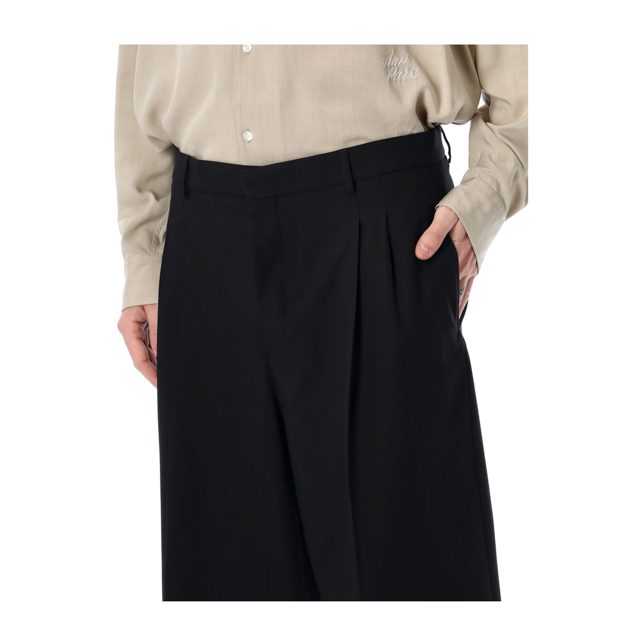 Black Pleated Bermuda Shorts in Cotton