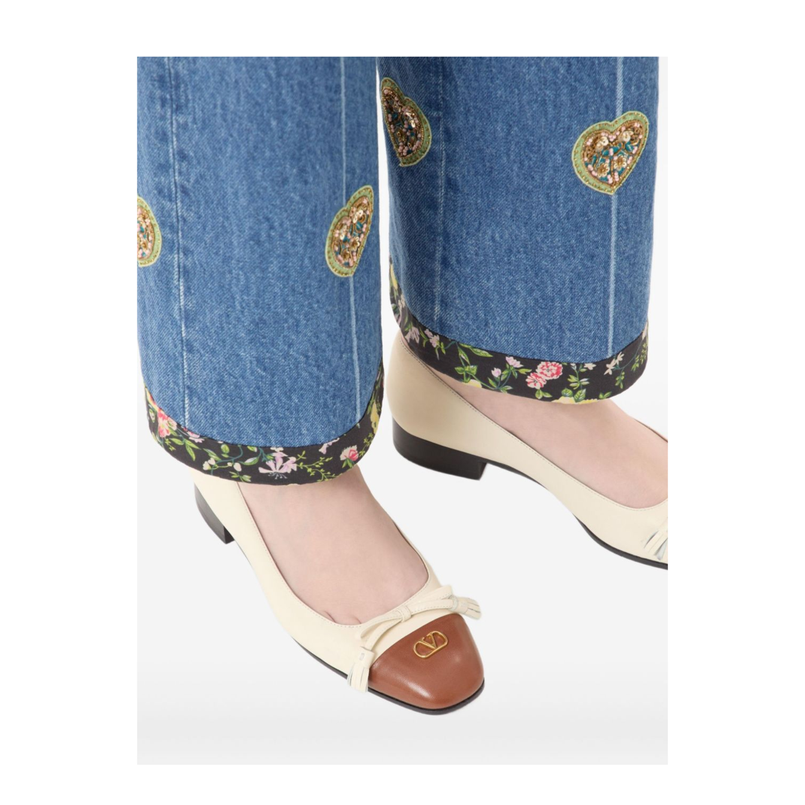 Off-White Brown Leather Toe Cap Tassel Detailing Gold-Tone Logo Accent Low Block Heel